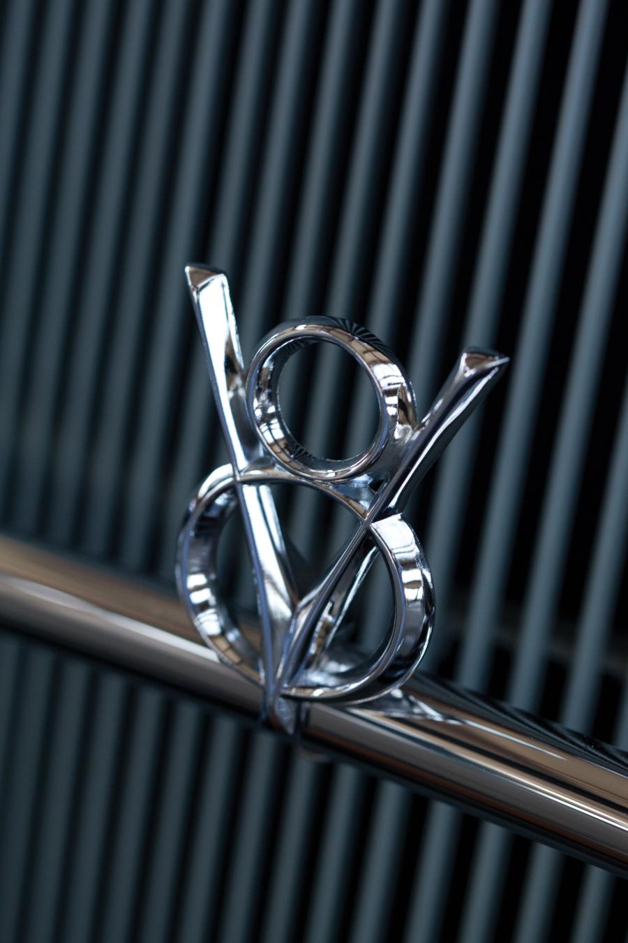  Ford V8 DeLuxe 3-Window Coupe 1932 года  (фото 9 из 23)